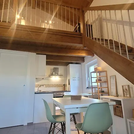 Lägenhet Casa Domos Barone Canavese